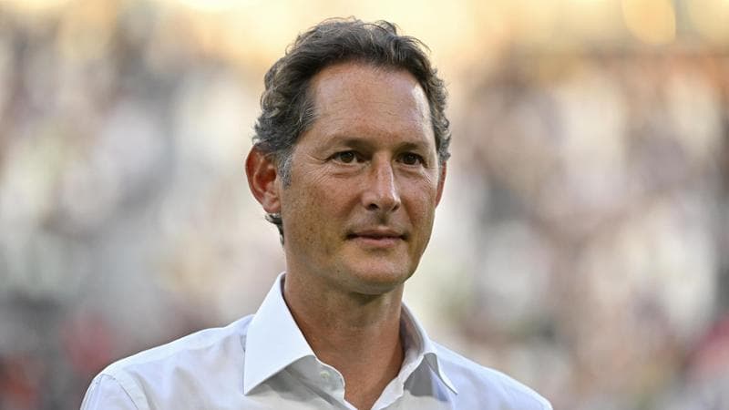 005233616-d4bc15ac-9054-459f-aeb4-e075b724a644 Repubblica in Grecia e Arabia. John Elkann.