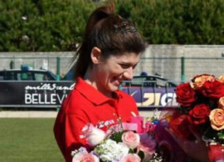 Disse: “Uno schifo vedere le donne arbitri di calcio”. Radiato dall’Ordine campano Radiato per Insulti alle donne arbitro. Annalisa Moccia.