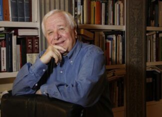 Emiliani ha 90 anni: comunicato Br, Roma pulita, i quartieri, donne in redazione Vittorio Emiliani battaglie e inchieste. Vittorio Emiliani.