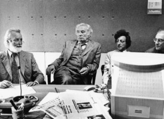 Vendita di Repubblica, la redazione annuncia battaglia, 5 giorni di sciopero al Cdr Repubblica 5 giorni di sciopero al Cdr. Riunione di redazione nei primi anni di vita.