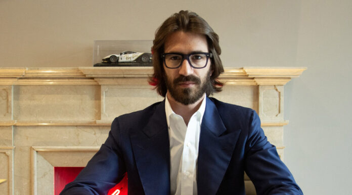 Del Vecchio rinnova: superstipendi (pochi), testata nazionale e identità locali Del Vecchio rinnova superstipendi testata nazionale identità locali. Leonardo Maria Del Vecchio.